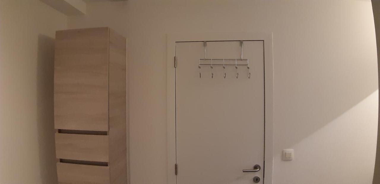 Appartement Duplex Pour 3-4 Personnes A Ciney Exteriör bild